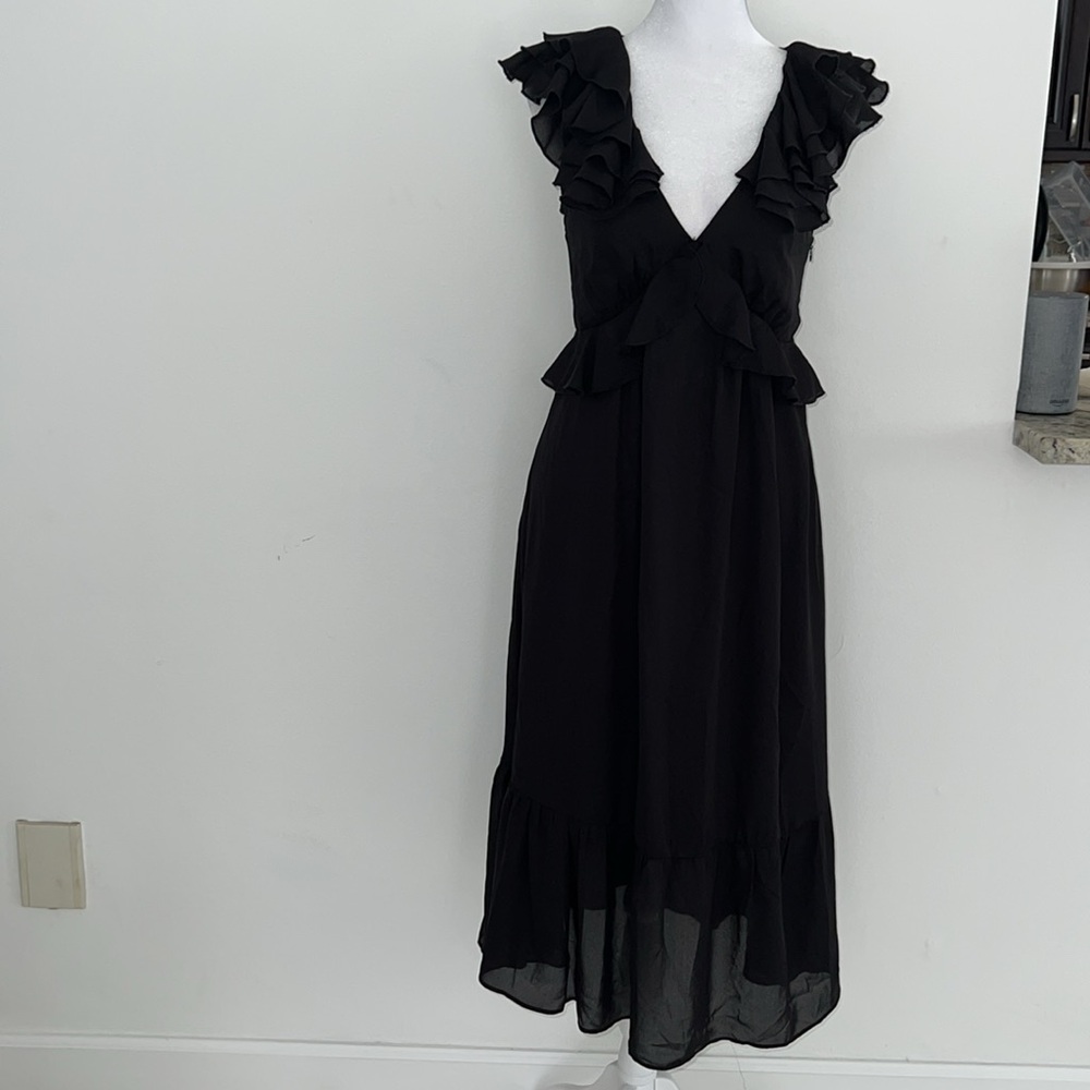 Women’s Black Ruffle V-Neck Midi Dress - Elegant Everyday Style - Picture 5 of 11
